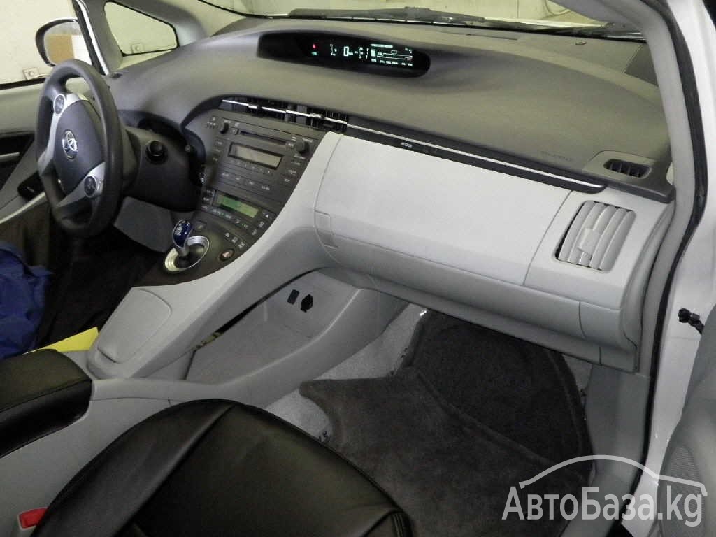 Toyota Prius 2010 года за ~2 035 400 сом