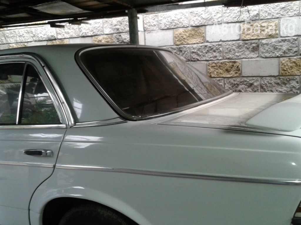 Mercedes-Benz E-Класс 1979 года за 1 900$