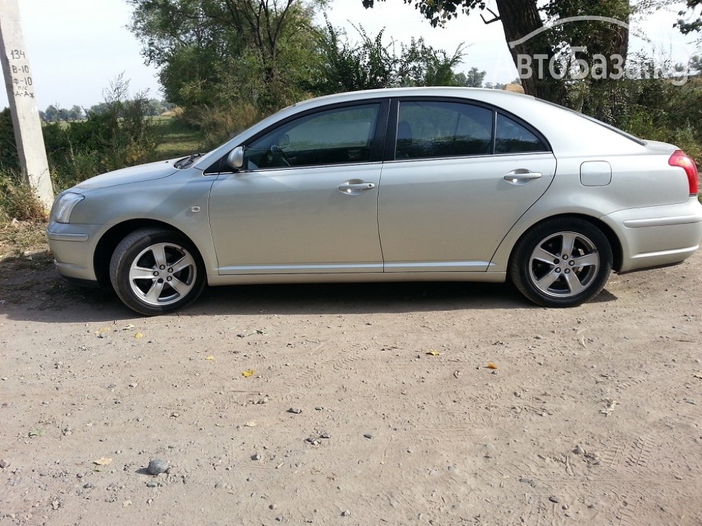 Toyota Avensis 2003 года за ~689 700 сом