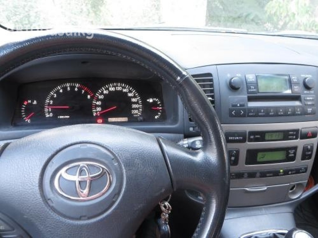 Toyota Corolla Verso 2004 года за ~612 100 сом