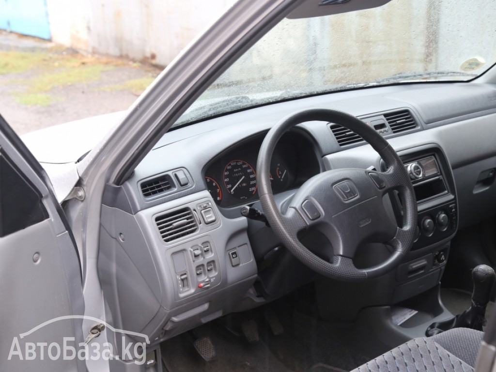 Honda CR-V 2001 года за 480 000 сом