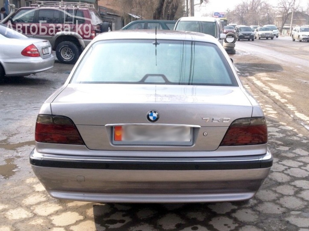 BMW 7 серия 1996 года за ~301 800 сом