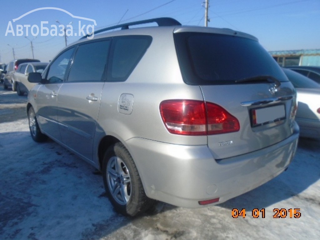 Toyota Avensis Verso 2003 года за ~724 200 сом