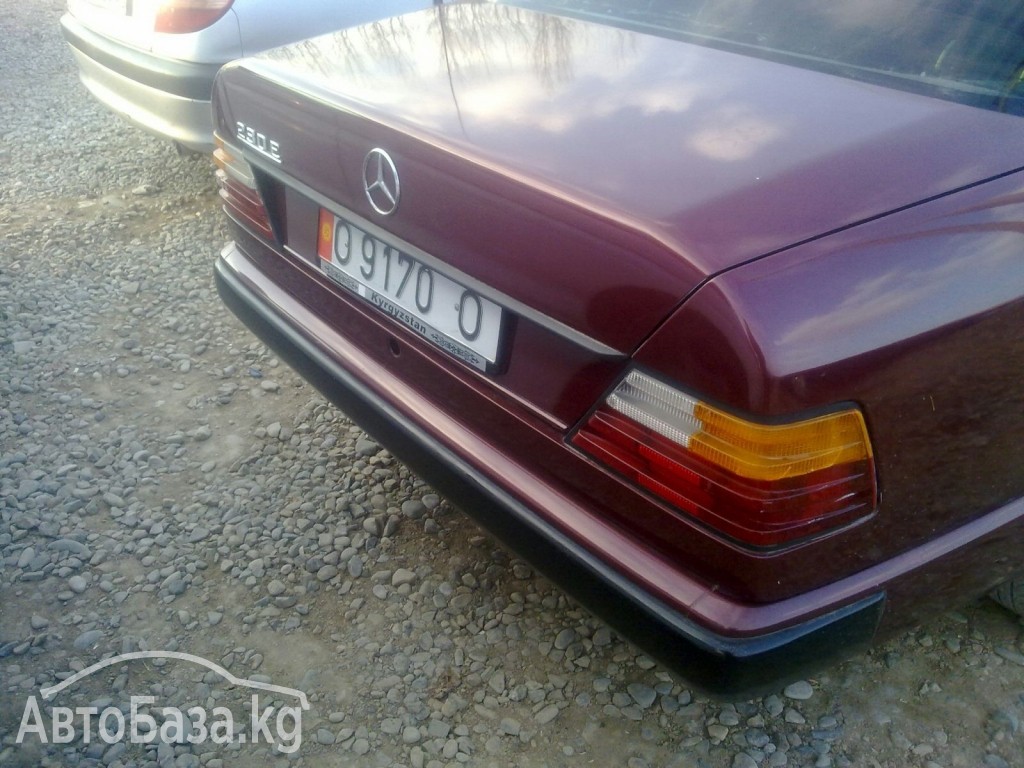 Mercedes-Benz E-Класс 1986 года за 860$