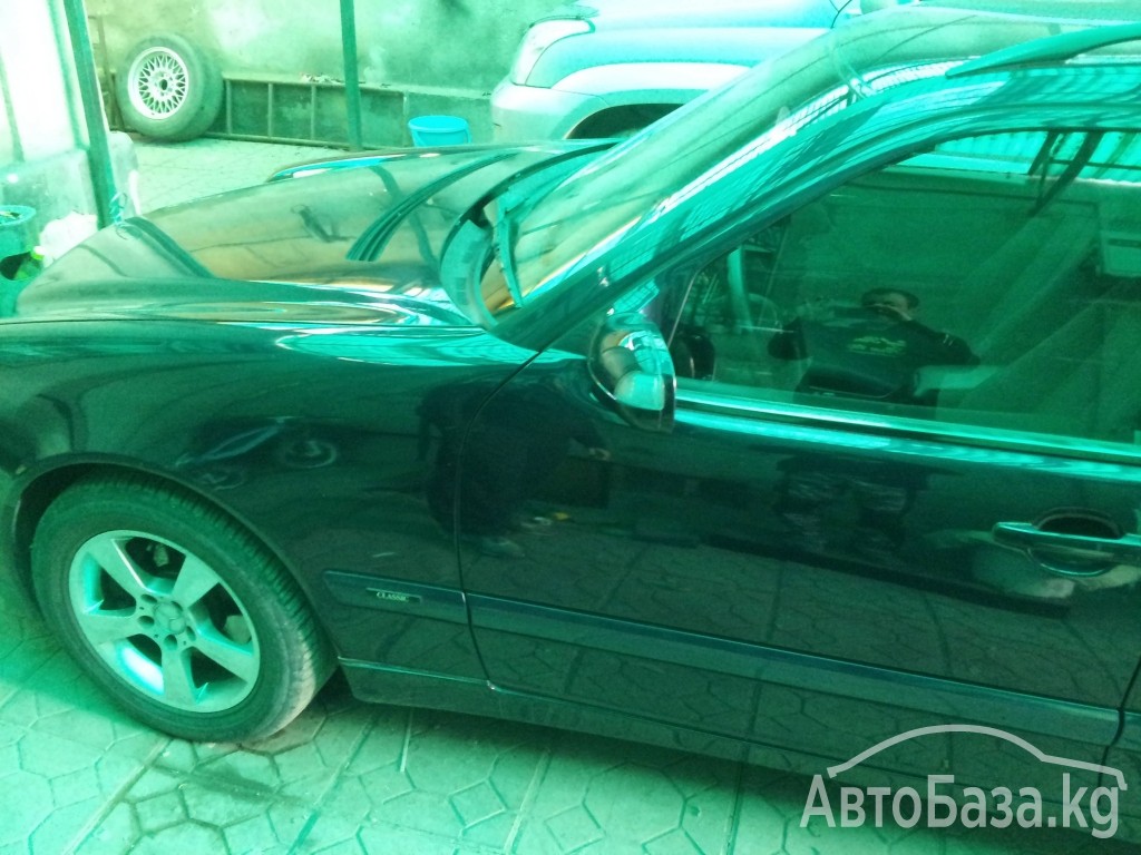 Mercedes-Benz E-Класс 2002 года за 310 000 сом