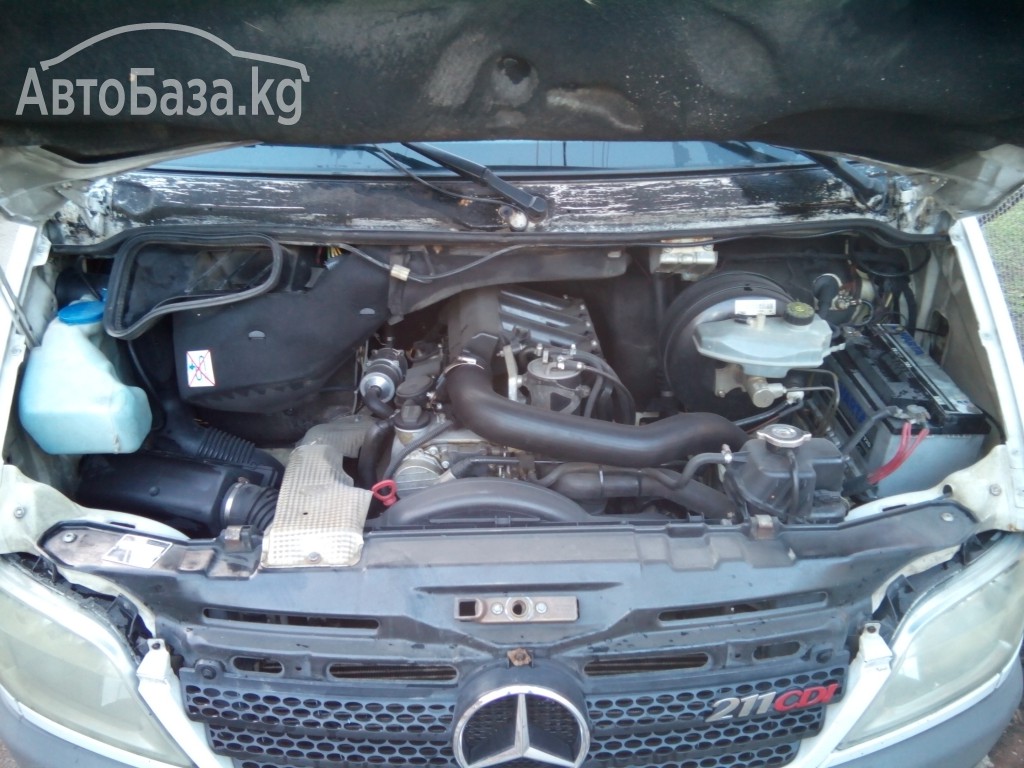 Mercedes-Benz 211 cdi