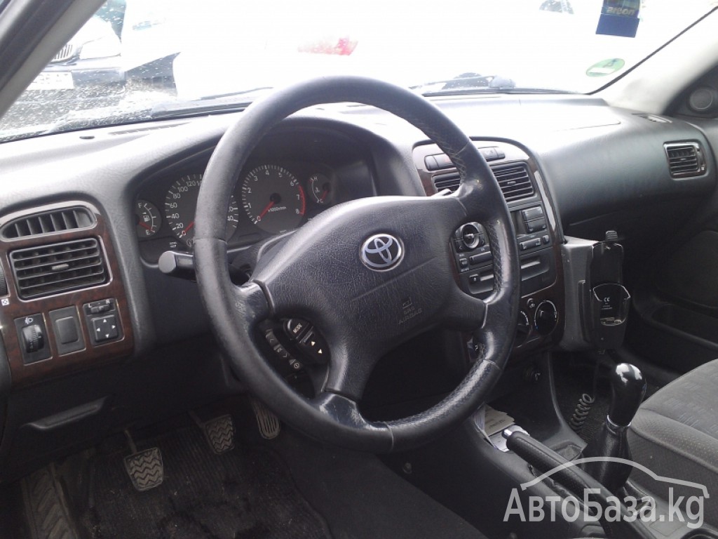 Toyota Avensis 2001 года за ~362 100 сом