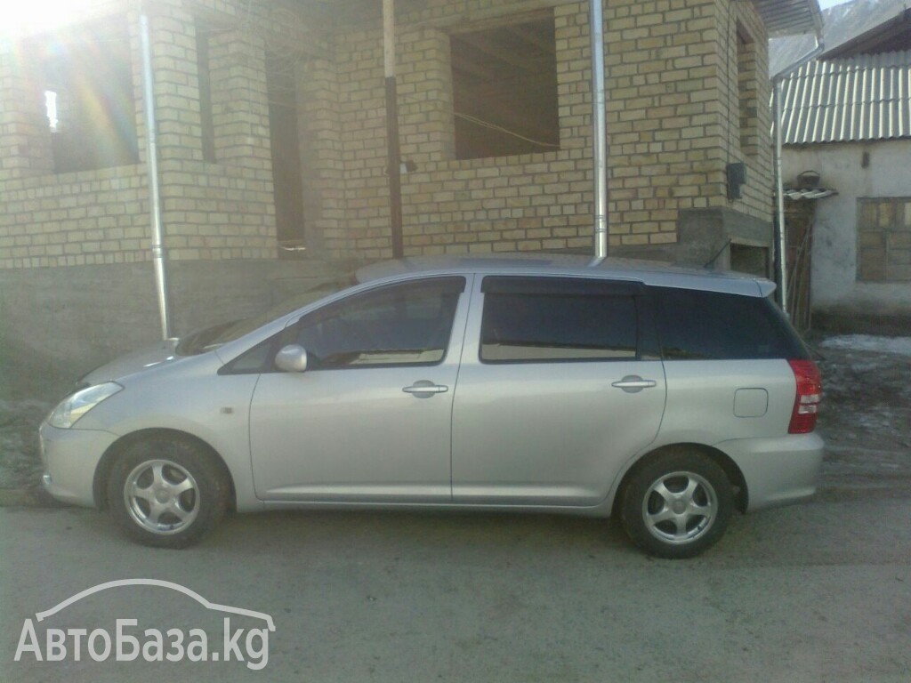 Toyota Wish 2004 года за ~388 000 сом