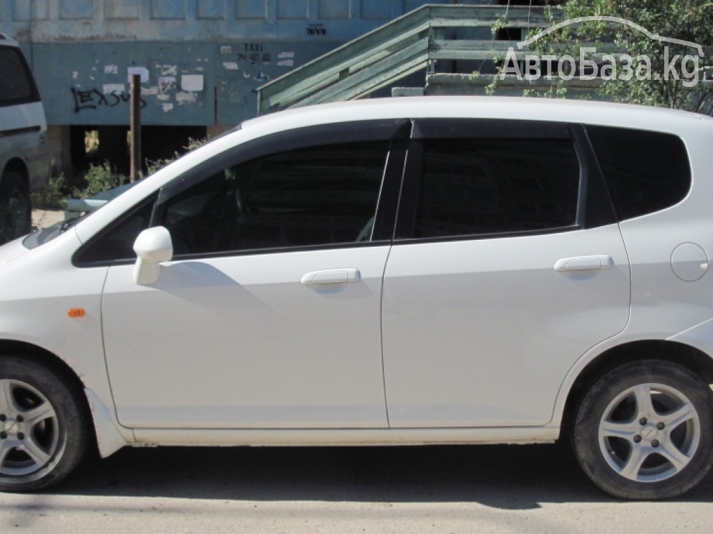 СДАЮ В АРЕНДУ ХОНДА ФИТ-ПОД ТАКСИ !!!