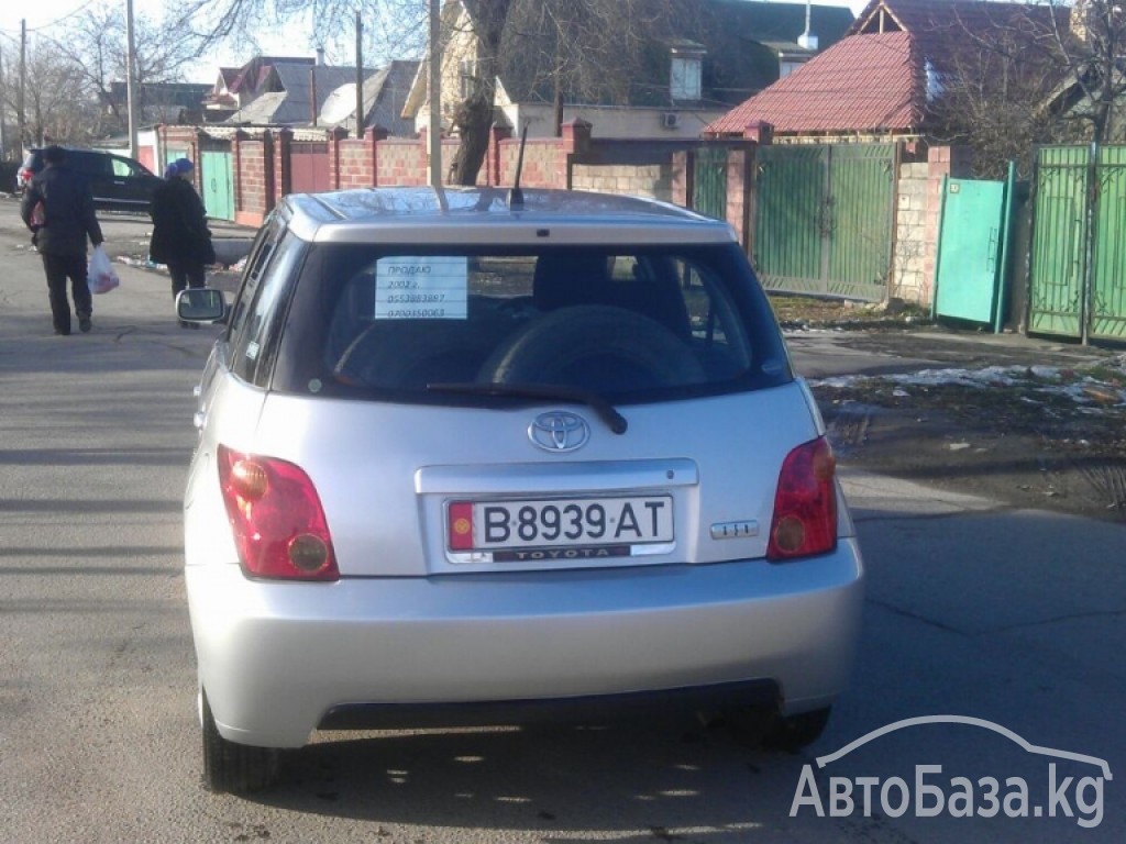 Toyota Ist 2002 года за ~362 100 сом