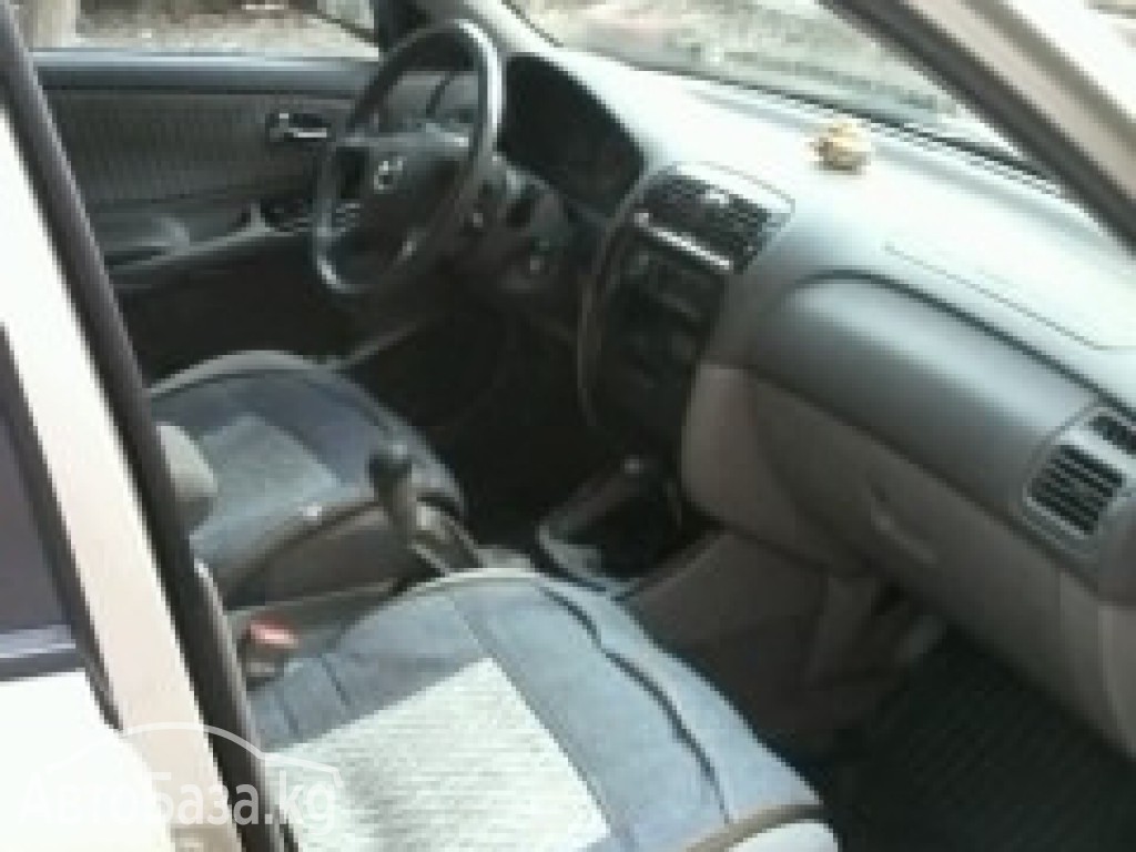 Mazda 626 2000 года за ~396 600 сом