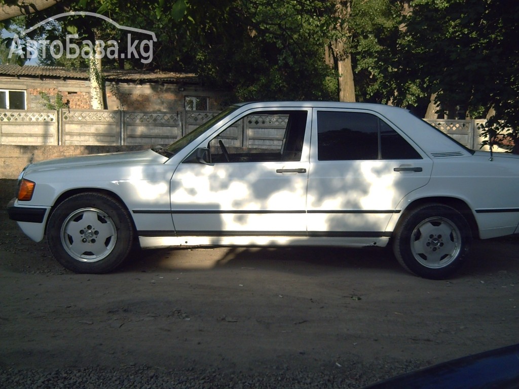 Mercedes-Benz E-Класс 1987 года за ~215 600 сом