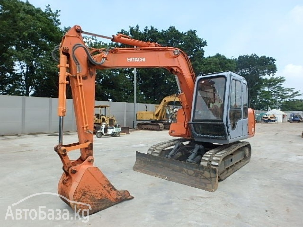 Экскаватор Hitachi EX60-2