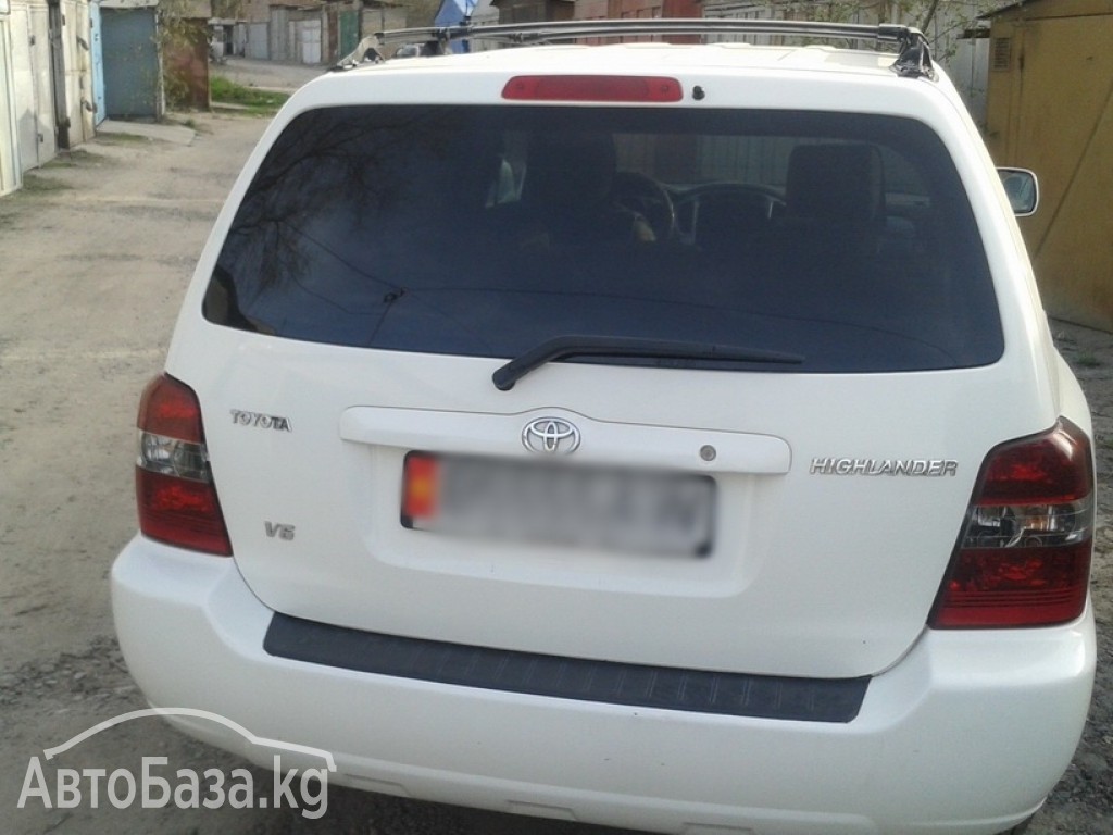 Toyota Highlander 2004 года за ~1 181 100 сом