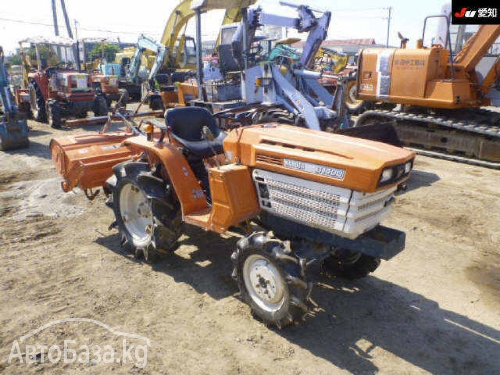 Трактор Kubota 