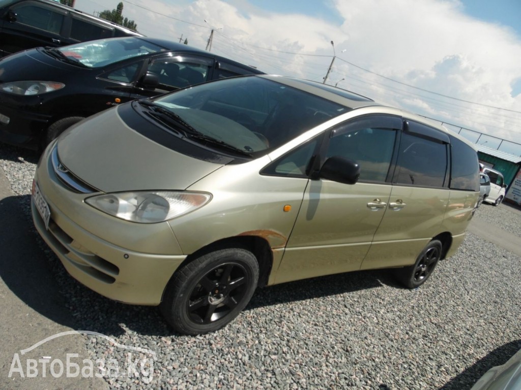 Toyota Estima 2001 года за ~454 600 руб.