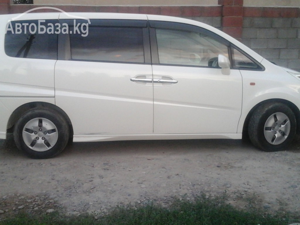 Honda Stepwgn 2005 года за ~513 200 сом