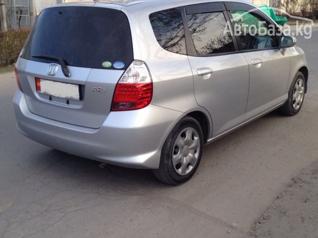 Honda Fit 2005 года за ~260 600 сом