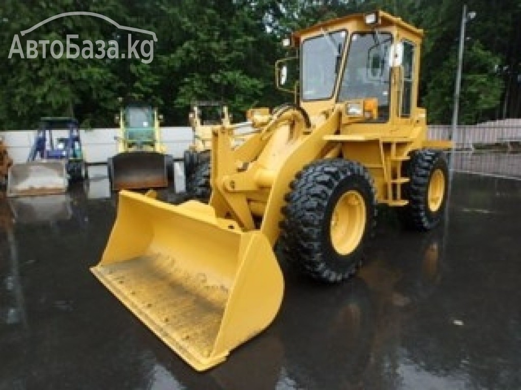 Погрузчик Komatsu WA100-1