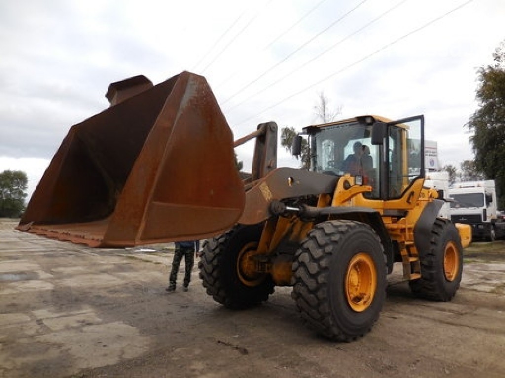 Погрузчик Volvo L120