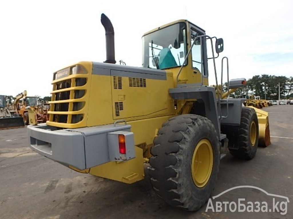 Трактор Komatsu WA300-3E