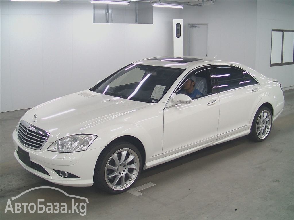 Mercedes-Benz S-Класс 2006 года за 18 000$