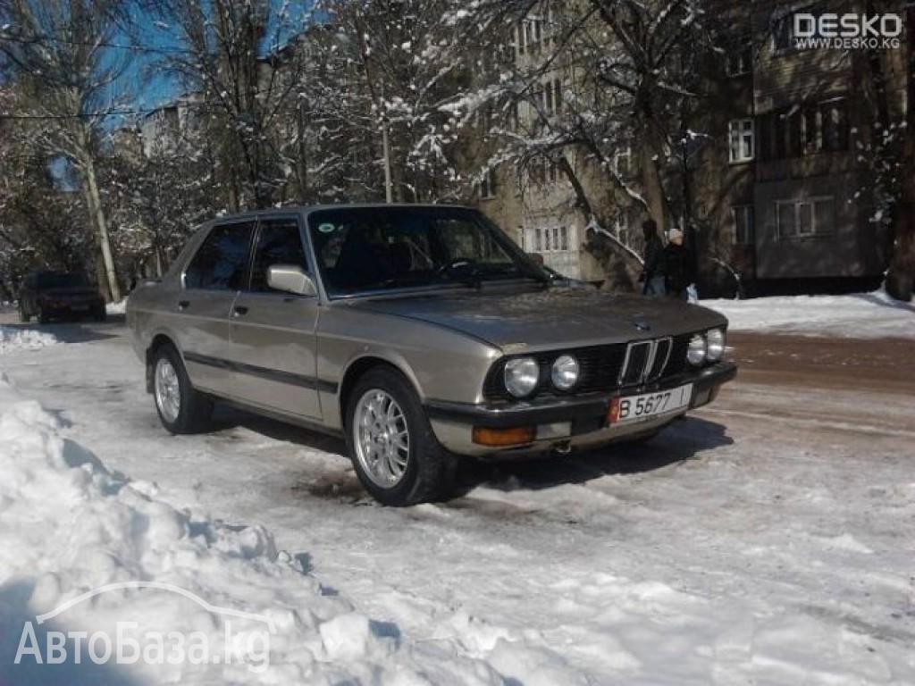 BMW 5 серия 1984 года за 100 000 сом