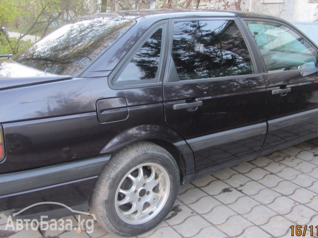 Volkswagen Passat 1992 года за ~292 100 сом