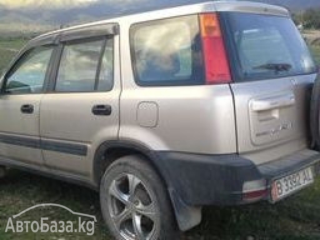 Honda CR-V 2001 года за ~530 000 сом