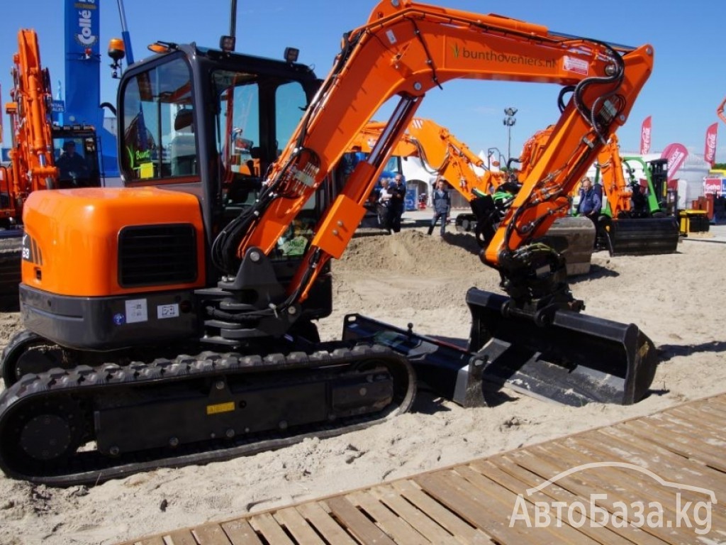 Экскаватор Doosan Гусеничный экскаватор DX63-3