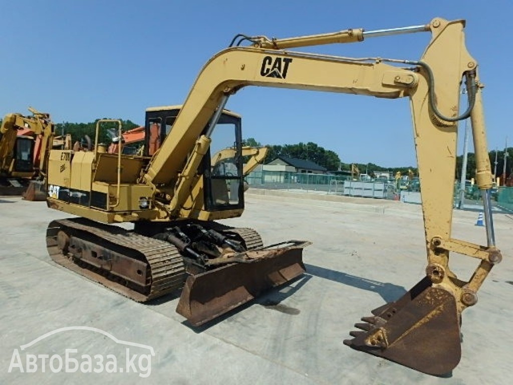 Экскаватор Caterpillar E70B