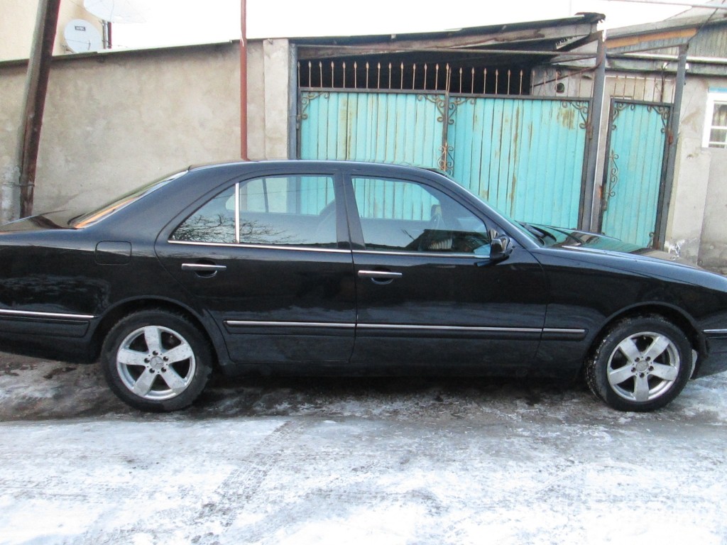 Mercedes-Benz E-Класс 1996 года за ~354 000 сом