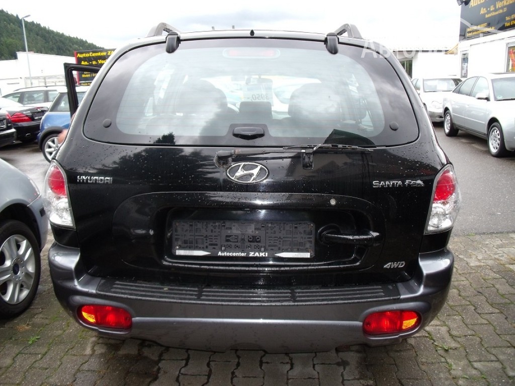 Hyundai Santa Fe 2004 года за ~613 500 сом