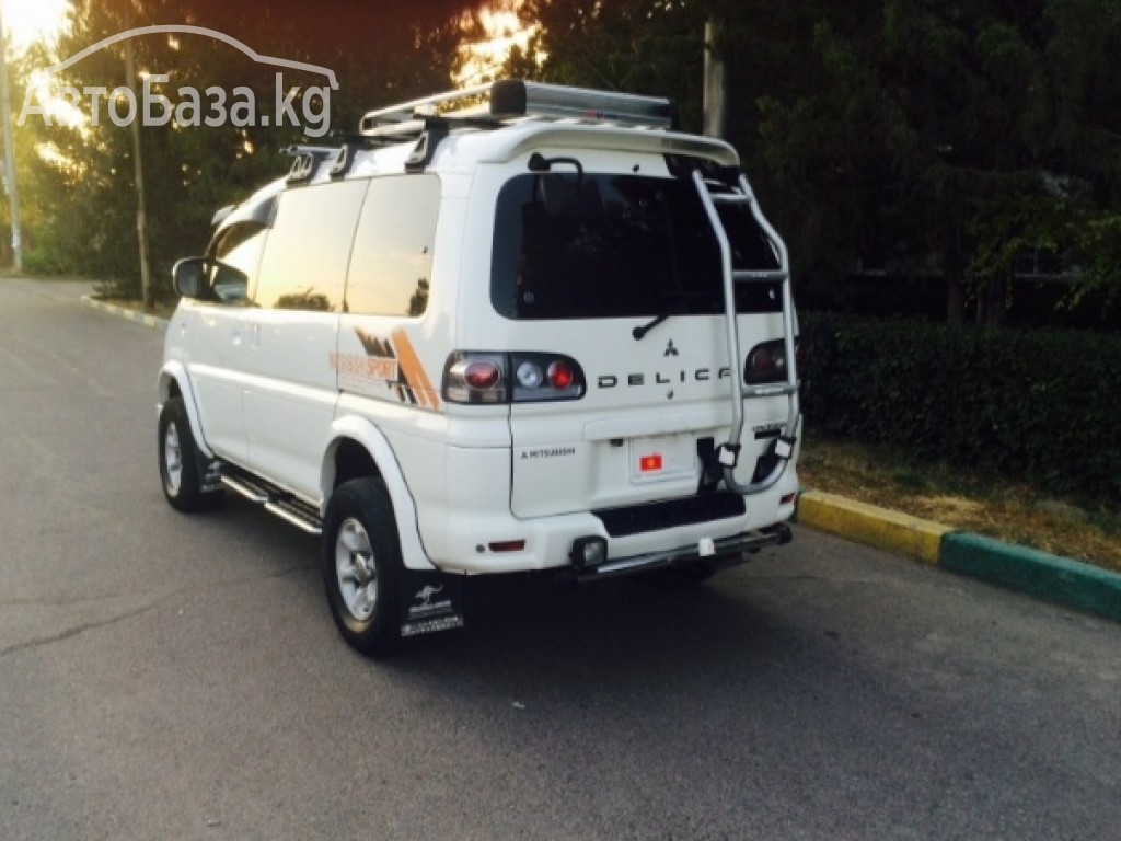 Mitsubishi Delica 2002 года за ~948 300 сом