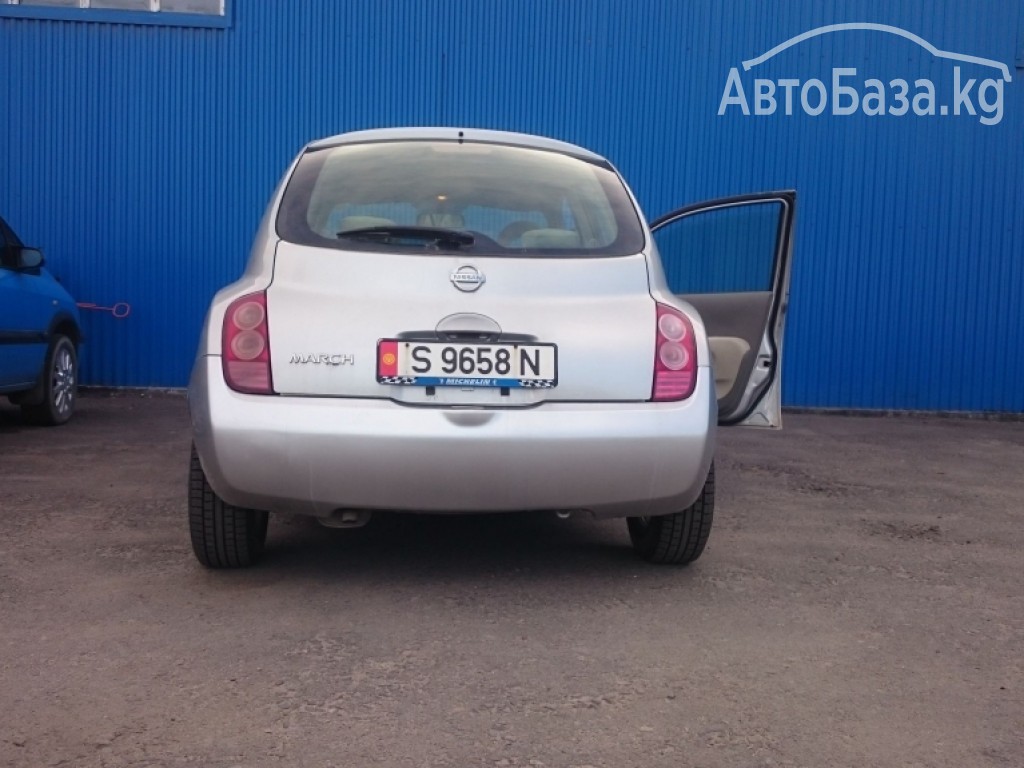 Nissan March 2003 года за ~270 300 руб.