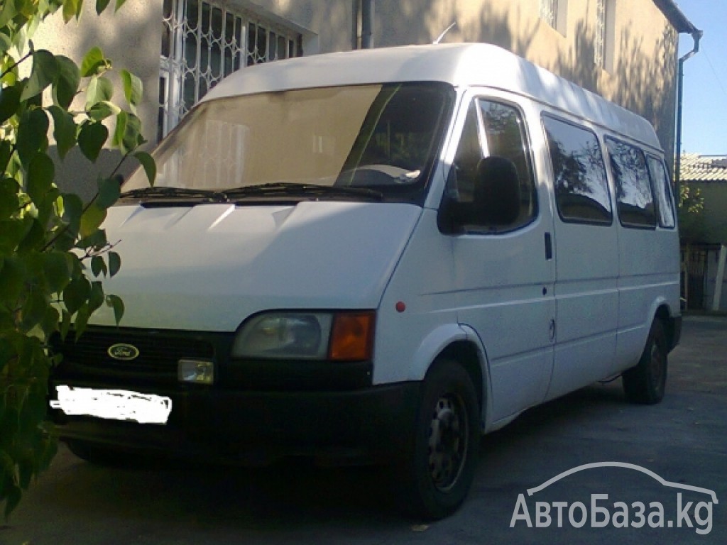 Фургон Ford Tranzit