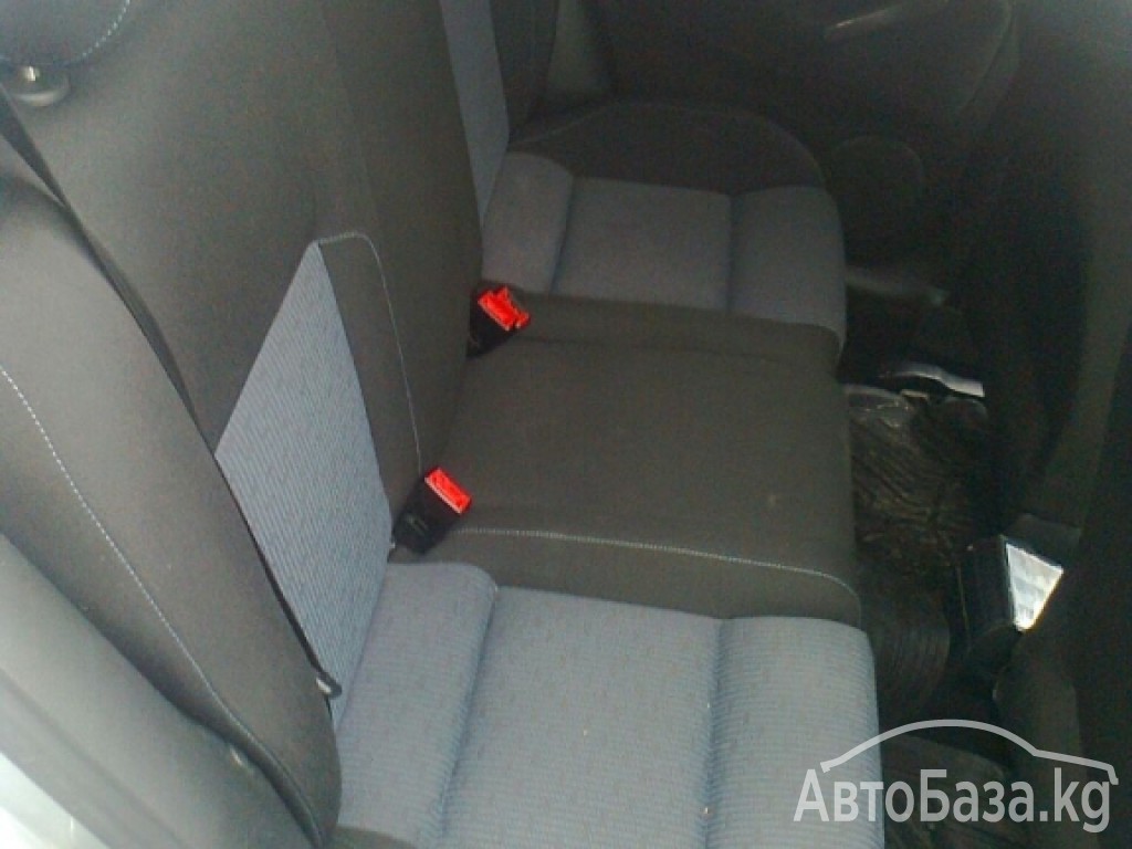 Volkswagen Golf 2003 года за ~474 200 сом