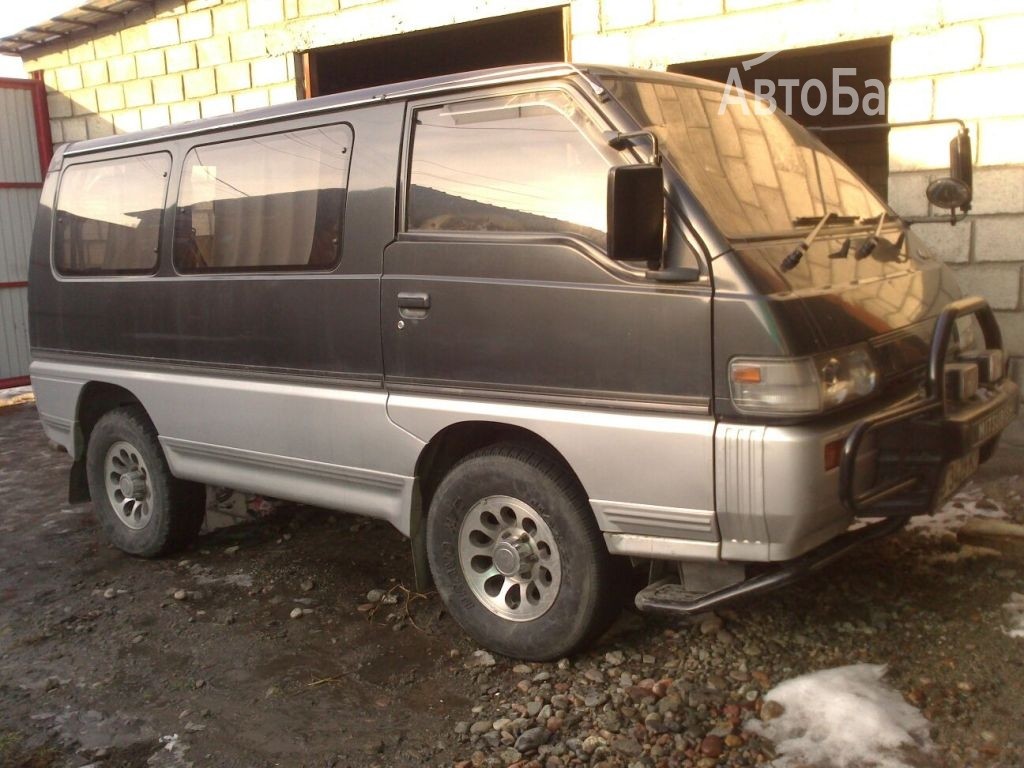 Mitsubishi Delica 1993 года за ~241 400 сом