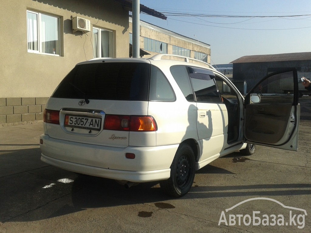 Toyota Ipsum 2000 года за ~307 100 сом