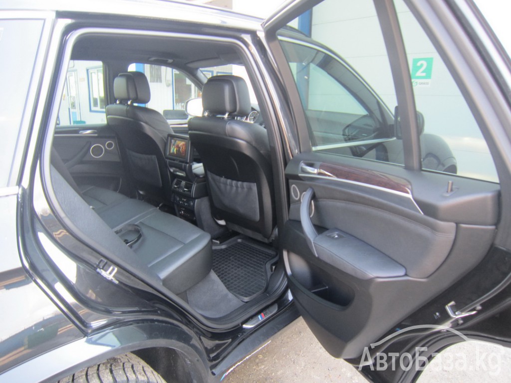 BMW X5 2011 года за 21 440$