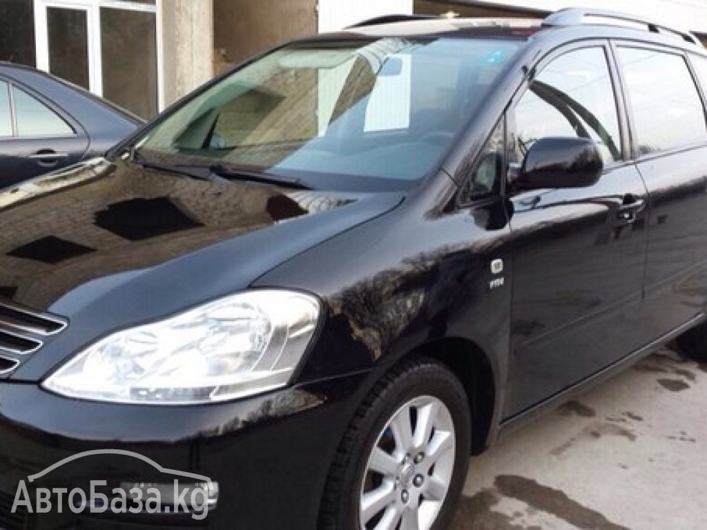 Toyota Avensis Verso 2005 года за ~819 000 сом