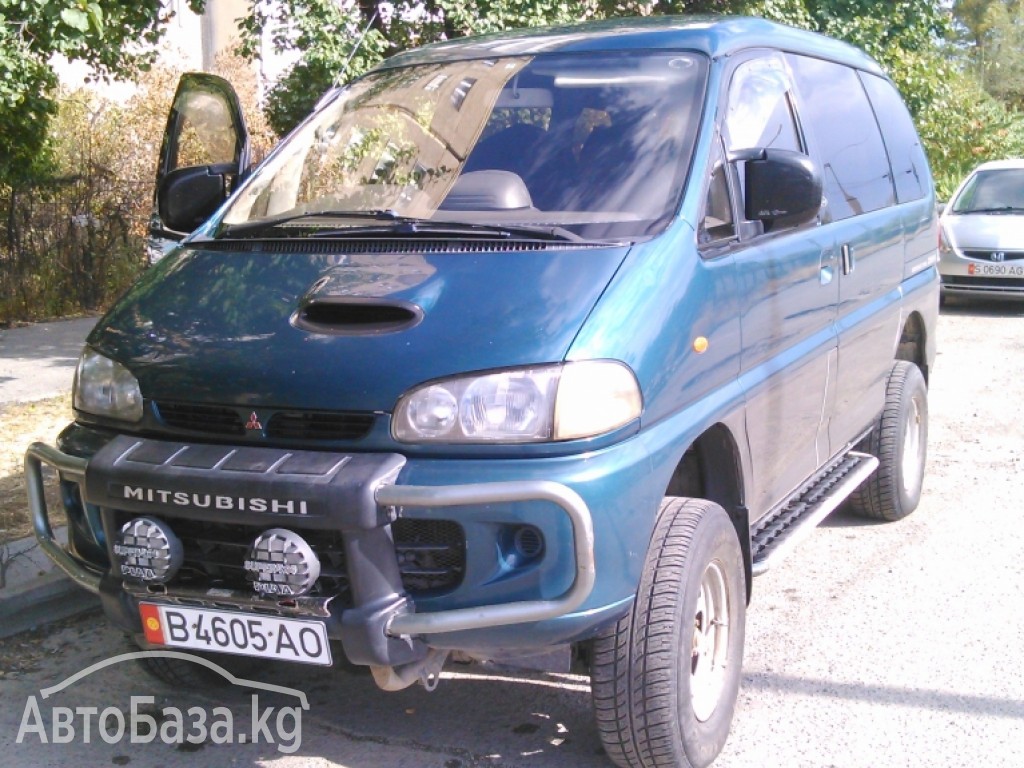 Mitsubishi Delica 1996 года за 5 000$