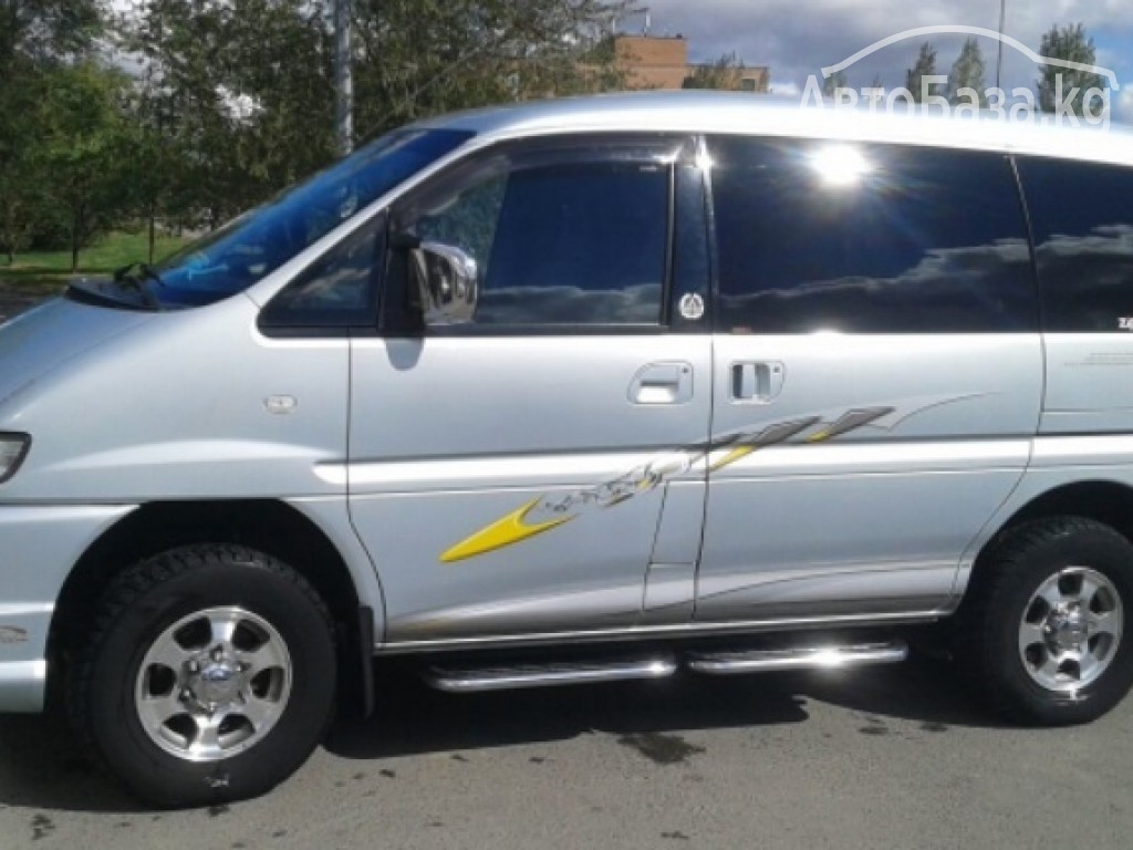 Mitsubishi Delica 2002 года за ~623 900 руб.