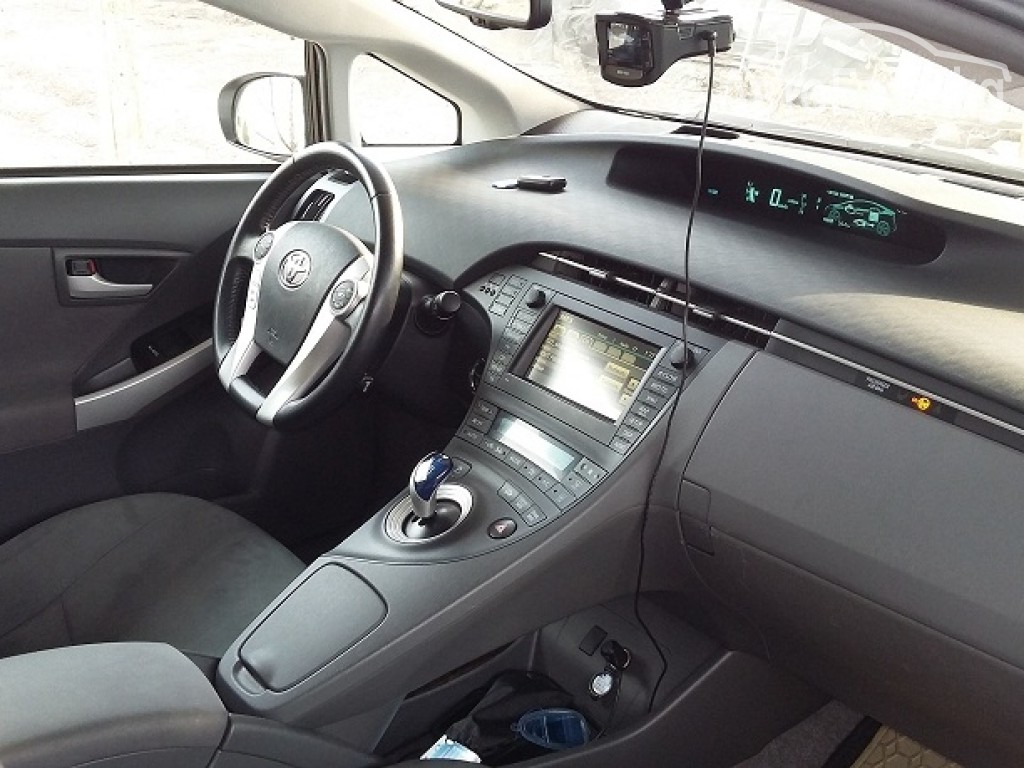 Toyota Prius 2011 года за ~1 654 900 сом