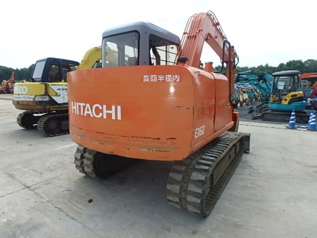 Экскаватор Hitachi EX60-2