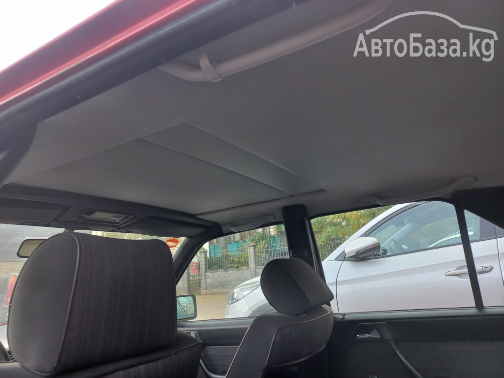 Mercedes-Benz E-Класс 1989 года за ~219 700 руб.