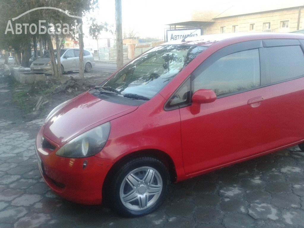 СДАЮ В АРЕНДУ ХОНДА ФИТ-ПОД ТАКСИ !!!