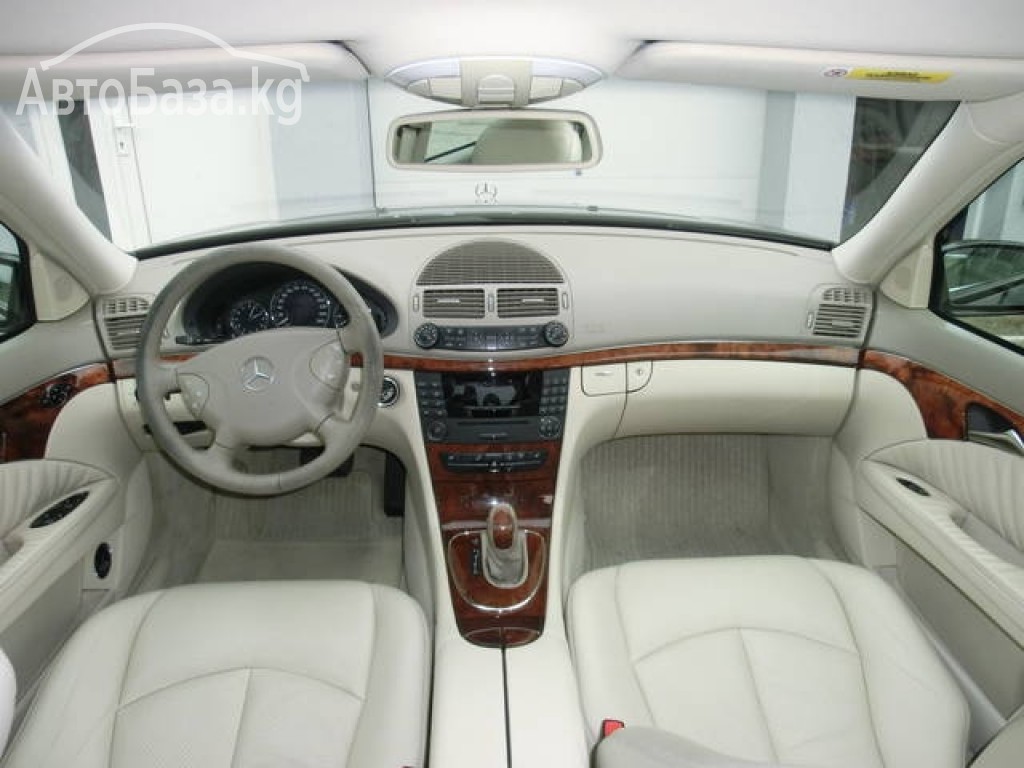 Mercedes-Benz E-Класс 2004 года за ~572 800 руб.