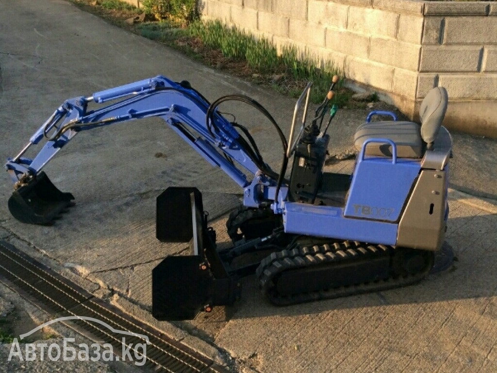 Экскаватор Kubota TB007