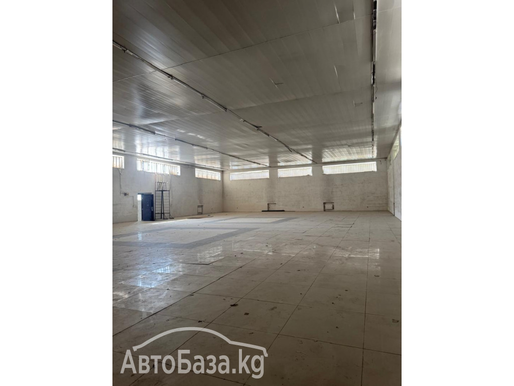 Продаю! коммерческое здание, на центр. улице города район рынка "Дордой" 